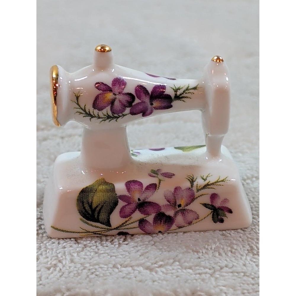 Vintage Miniature Porcelain Sewing Machine Figurine Purple Violets Gold Trim - Picture 2 of 9